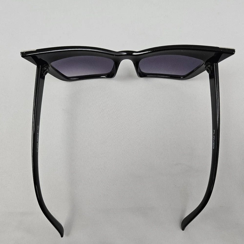 Vintage Clover Sunglasses Cat Eye Retro Pointy Black Silver MCM 1990's